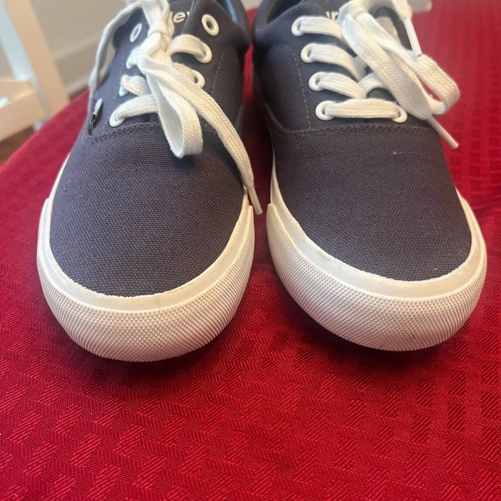 Hurley Men's Charcoal Canvas Sneakers